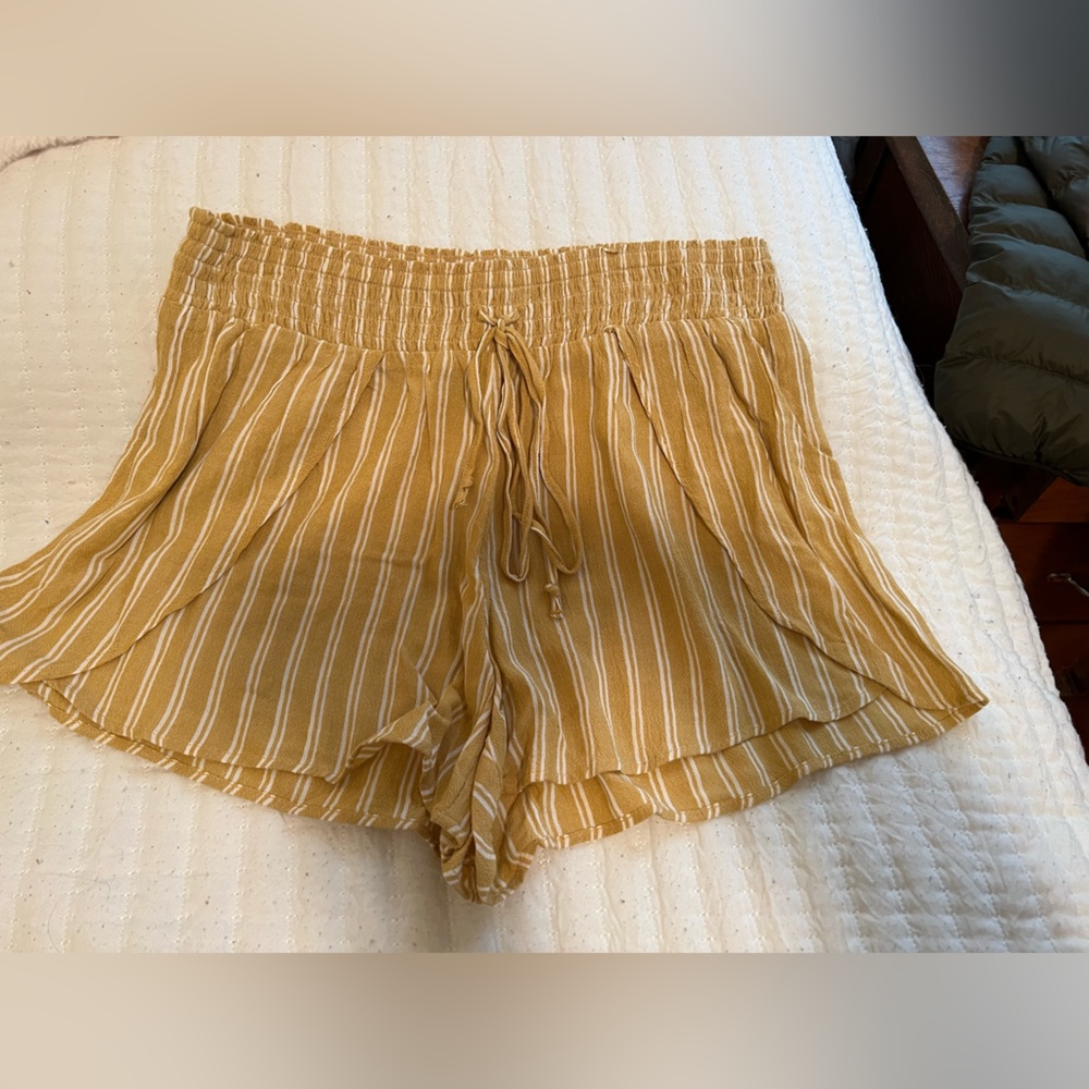 American Eagle Flow Shorts